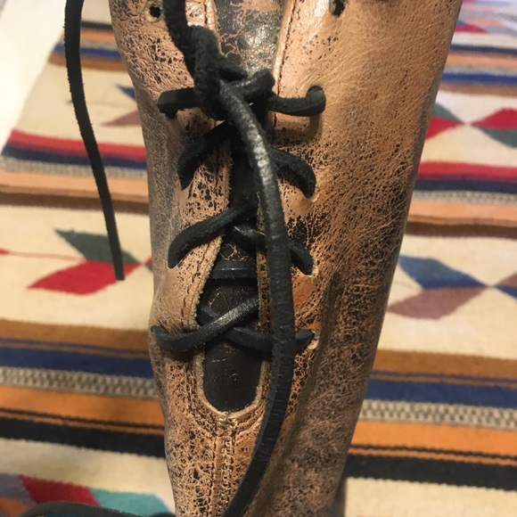 BED/STU Boots EUC - Picture 2 of 3